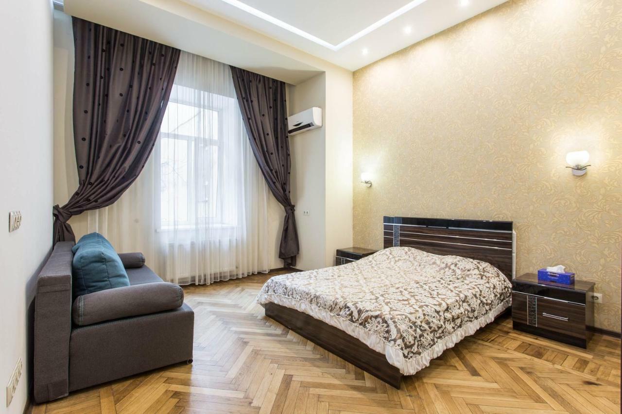 Odessa 3Bedroom Deribas Apartment מראה חיצוני תמונה